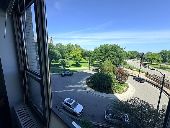 3rd image of 1550 N Lake Shore Dr APT 3C