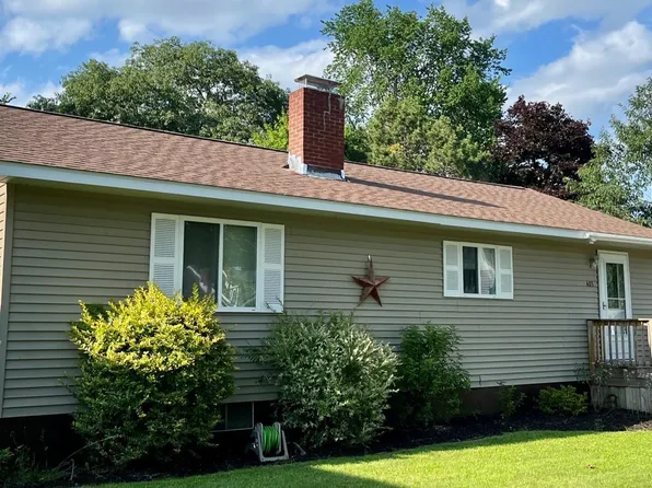 403 E Lincoln St, East Tawas, MI 48730