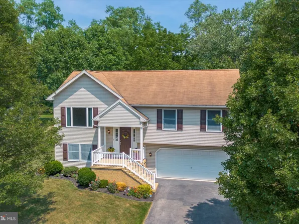 111 Wheatfield Ct, Quarryville, PA 17566
