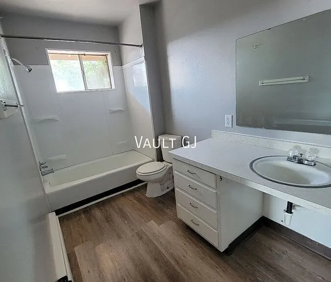 1425 Bunting Ave #1443 — Photo 31