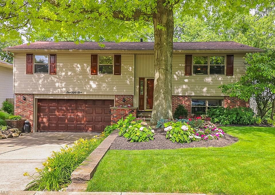 1st image of 155 Alexander Dr