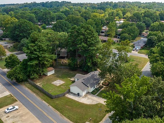 4th image of 5 Barksdale Dr