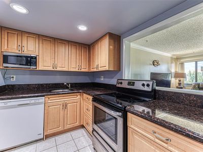 3710 N Pine Island Rd #316, Fort Lauderdale, FL, 33351