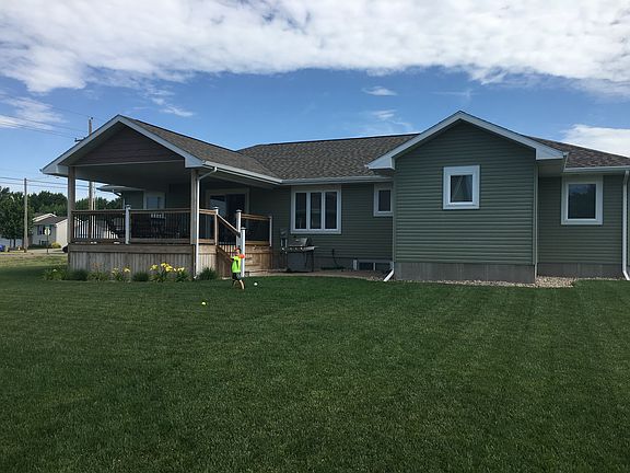 2nd image of 3959 Norseman Ave