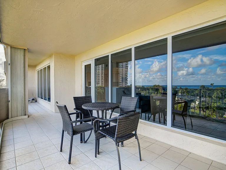4301 N Ocean Blvd #507 — Photo 39