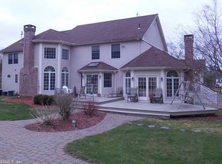 82 Edwards Rd, Avon, CT 06001