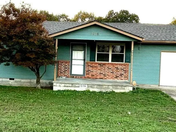 1916 N St Louis Avenue, Joplin, MO 64801