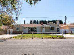 22840 Leonora Dr, Woodland Hills, CA 91367