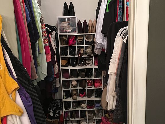 Master closet 