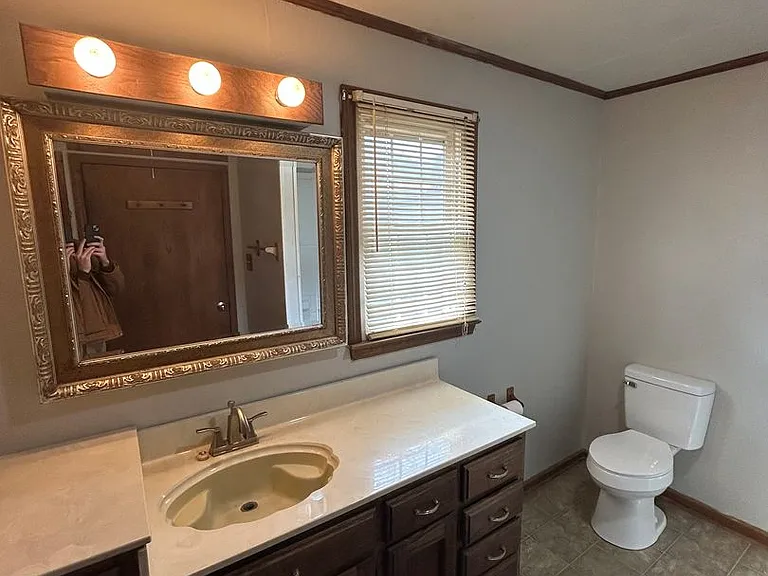 306 Walnut St — Photo 38