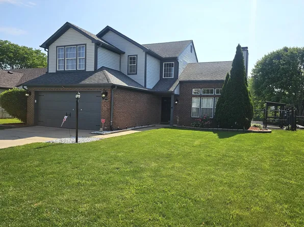 5555 Cherry Field Dr, Indianapolis, IN 46237