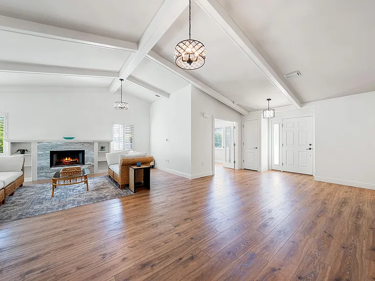 858 Hudson Ave #1 — Photo 11