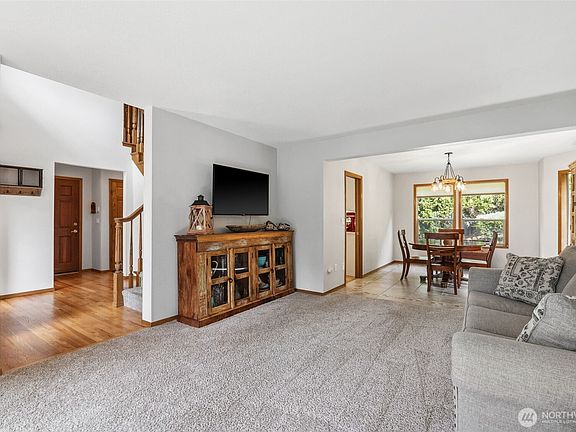 5th image of 327 Keach Court