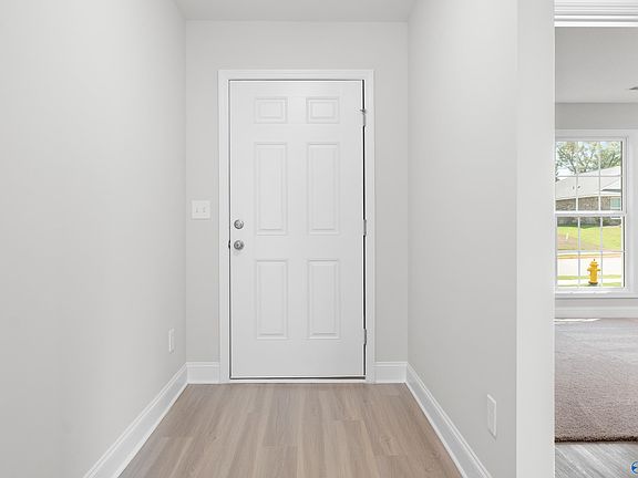 5th image of 138 River Springs Ct