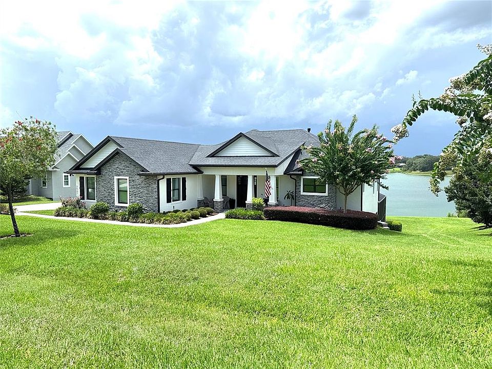1st image of 36751 Barrington Dr