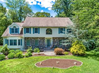 39 Shortwoods Rd, New Fairfield, CT 06812