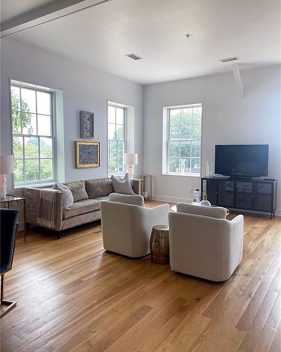 60 Willow Street Apartments Mystic, CT Zillow