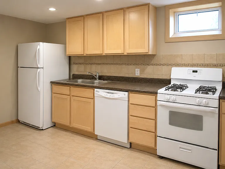 2701 Delaware St SE — Photo 5