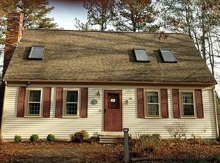 18 Winslow Ln, Wareham, MA 02571
