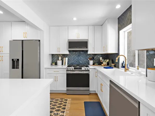 36 Starfish Ct, Newport Beach, CA 92663