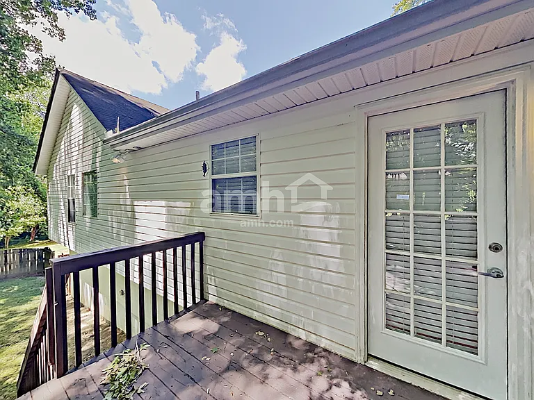 325 Split Rail Way — Photo 21