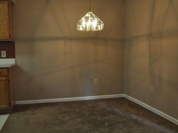 5th image of 22588 Lenox Dr #315
