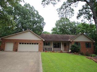 224 Arlington Dr, Hot Springs, AR 71913
