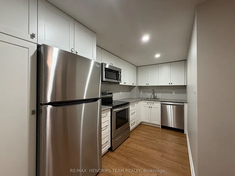 234 Oakdale Ave #210 — Photo 2