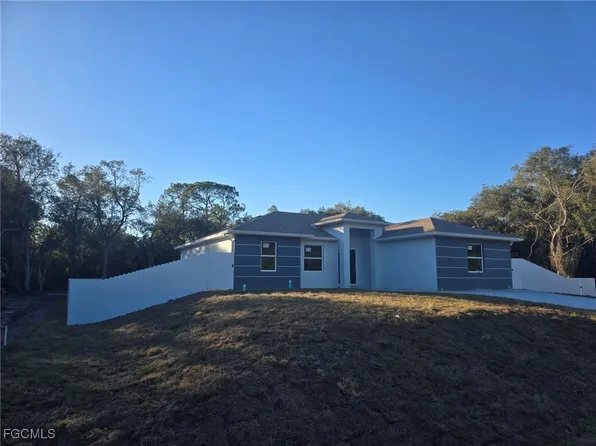 1605 Canton Ave, Lehigh Acres, FL 33972