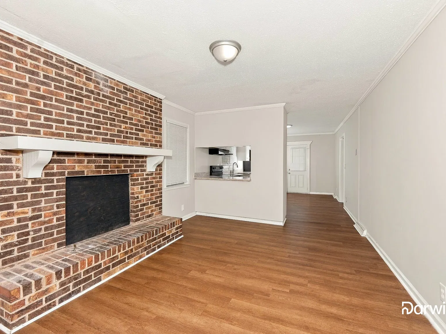 4 bed, 3.0 bath, 1584 sqft, $2,010 — Photo 4