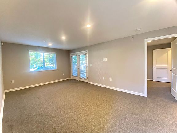 2nd image of 36247 Fremont Blvd #1