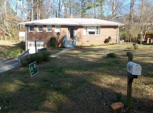 451 Dixie Lee Ln, Stone Mountain, GA 30083
