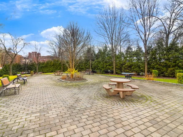 1 Fordham Hill Oval image 12 of 15