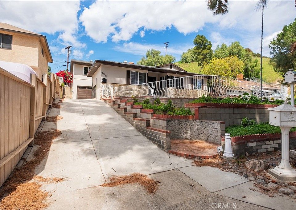 1st image of 9951 Glencrest Cir