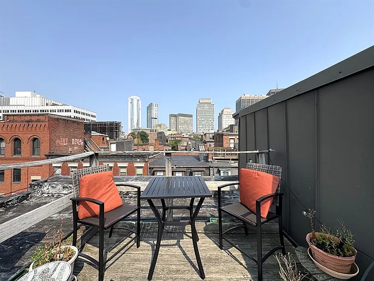 11 Irving St #7 — Photo 9
