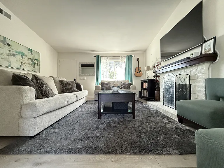 16545 E Bellbrook St — Photo 3