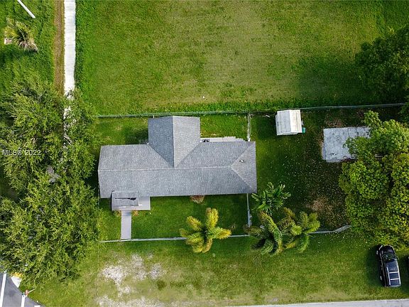 4th image of 405 NW 5th Ave
