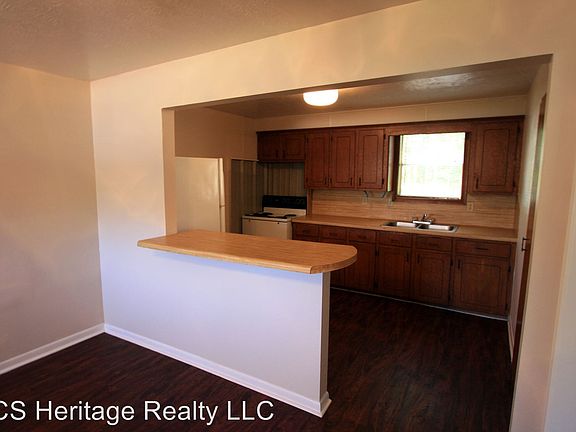 4th image of 1415A Park St