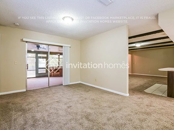 3rd image of 74 Sweetbriar Br