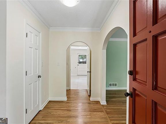 2nd image of 2032 Gunstock Dr