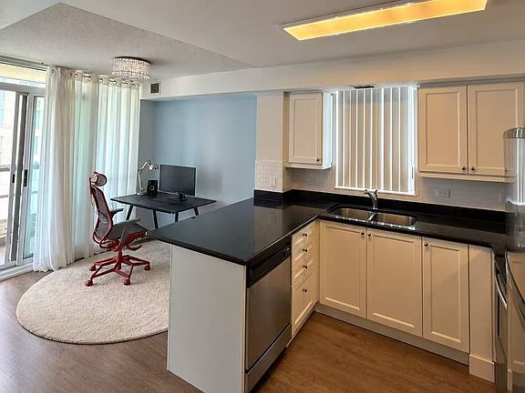 2nd image of 509 Beecroft Rd #1202