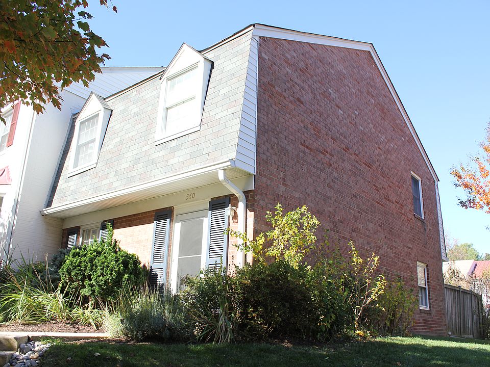 1st image of 550 Azalea Dr