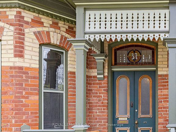 2nd image of 37 Henry St