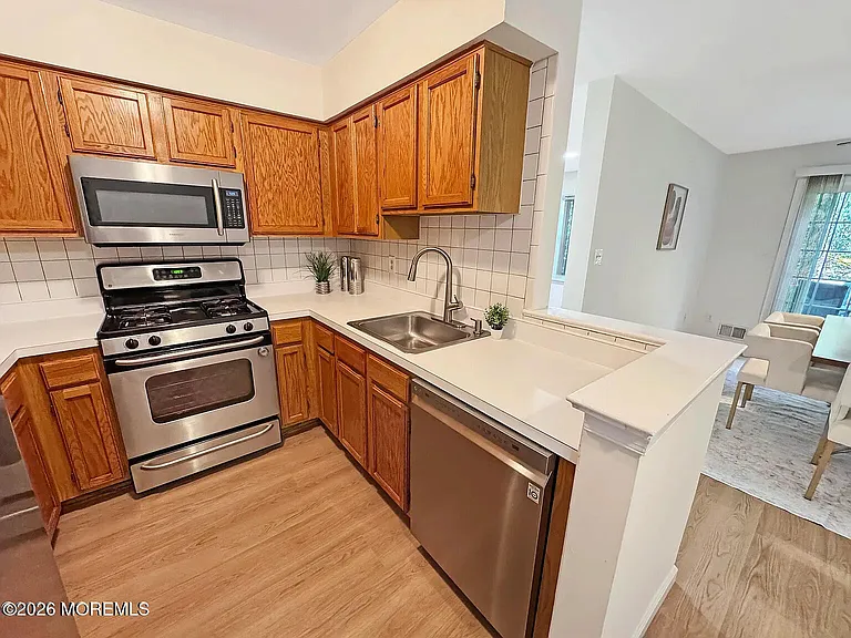 577 Windflower Ct — Photo 7
