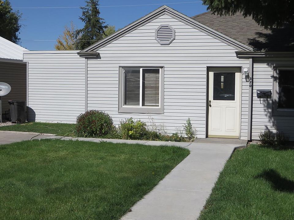1st image of 320 W 18th St