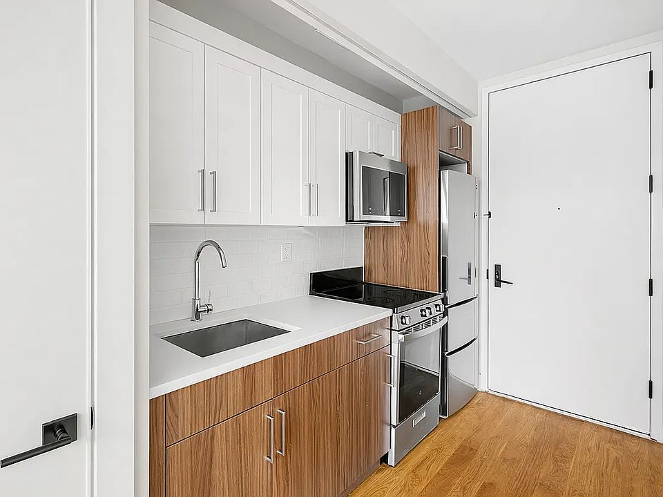 2nd image of 212 Malcolm X Blvd #3F