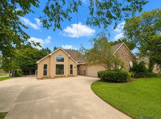 37030 Cobblestone Ave, Geismar, LA 70734