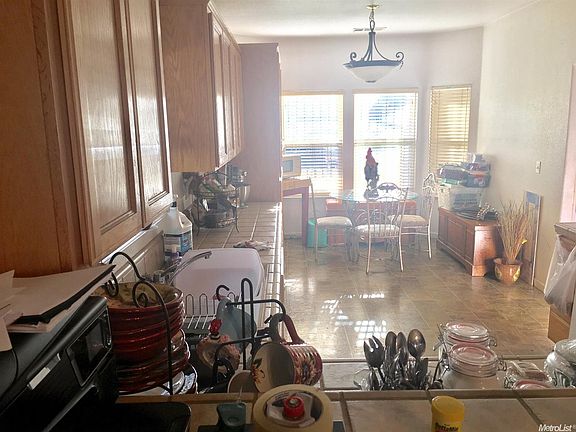 3rd image of 1726 Brigham St
