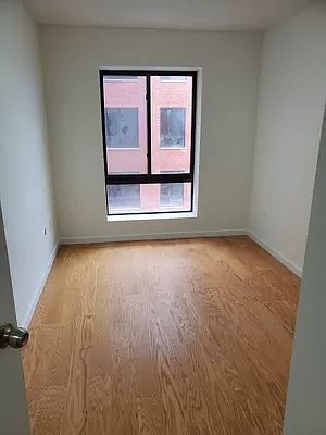 5th image of 41-99 Parsons Blvd #5B