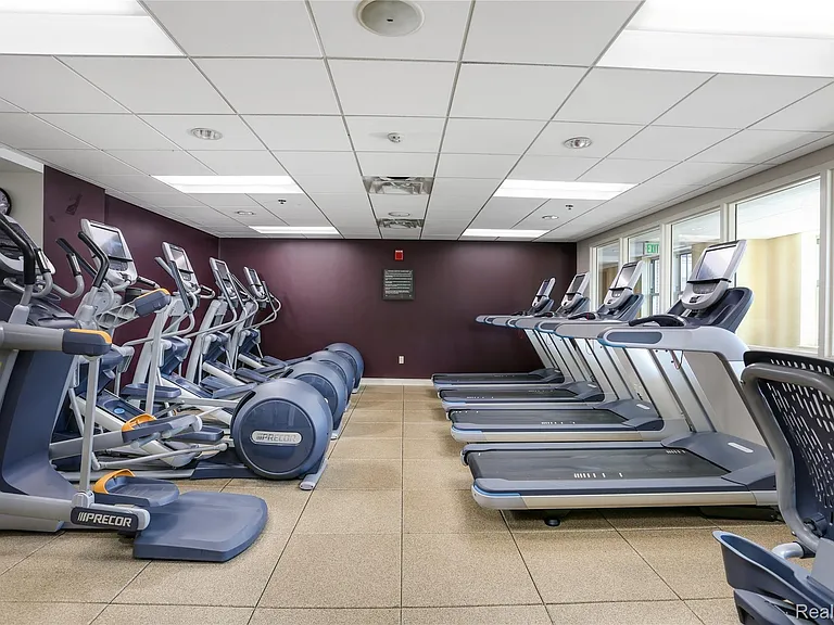 525 W Lafayette Blvd #21B — Photo 45